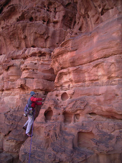 image-escaladeJordanie--WADI-RUM-Nassranni Nord-Hiker's road