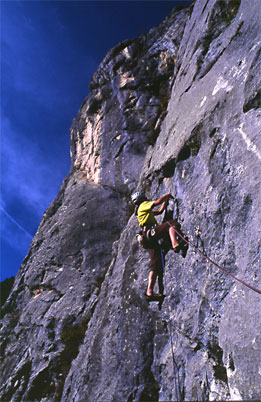 CANYONING: Initiation et Perfectionnement - Canyon Magazine
